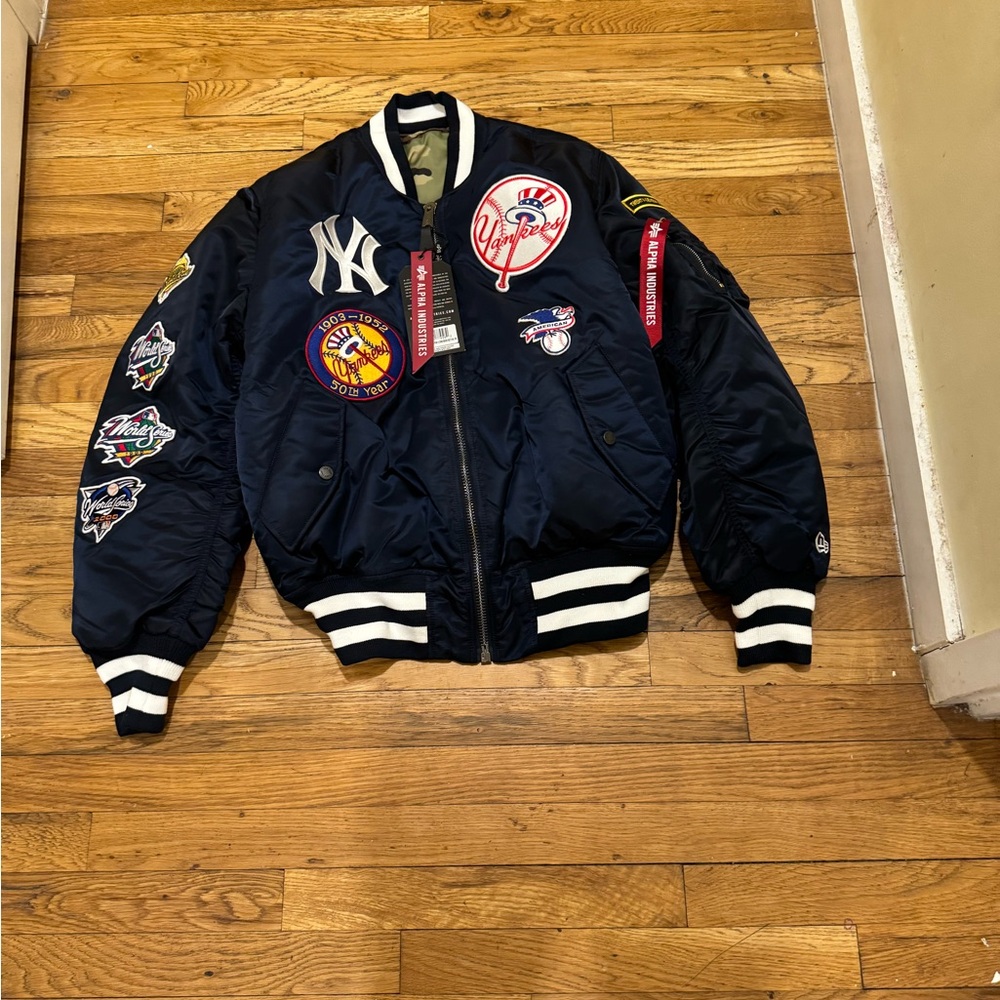 New York Yankee flight jacket large
